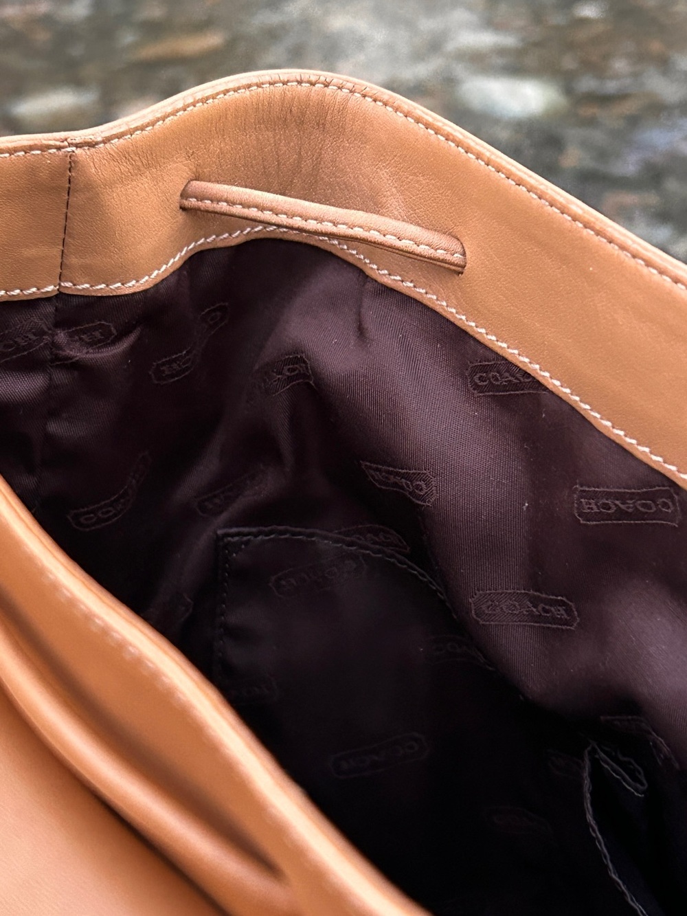 Vintage Coach 9858 Tan Glove‑Tanned Leather Drawstring Backpack - Picture 10 of 16
